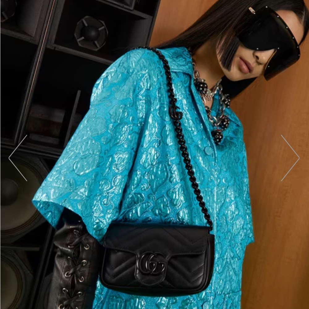 BRAND NEW GUCCI belt bag. Use as a clutch, short crossbody or shoulder bag - Picture 10 of 13